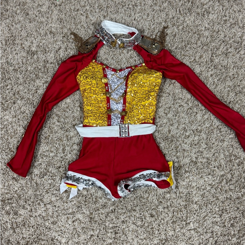 Large child Glamour costume with hat